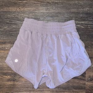 Lululemon Hotty Hot Low-Rise Lined Short 4”